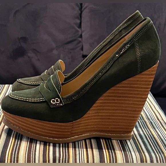 Levity Platform Loafer| Suede| Green| Size 8| NIB| “Vintage” 2000’s - Picture 4 of 4